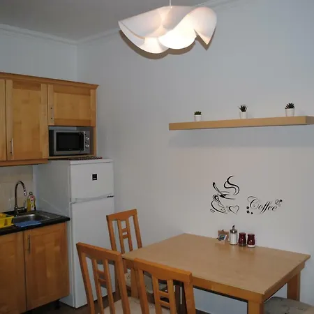 公寓 Pedetti Apartman