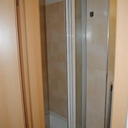 Pedetti Apartman 公寓 巴拉顿菲赖德