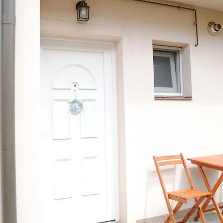 公寓 Pedetti Apartman 巴拉顿菲赖德