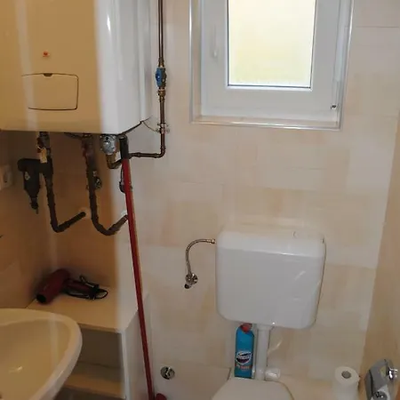 公寓 Pedetti Apartman